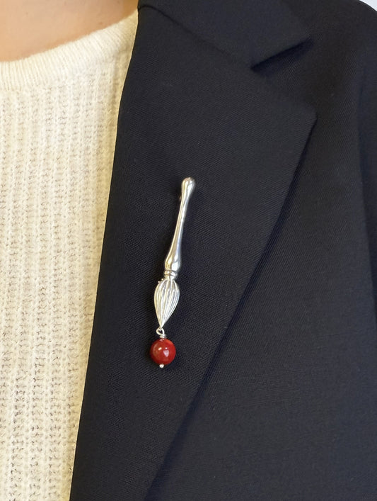 Atelier Brush No.3 - Coral Brooch