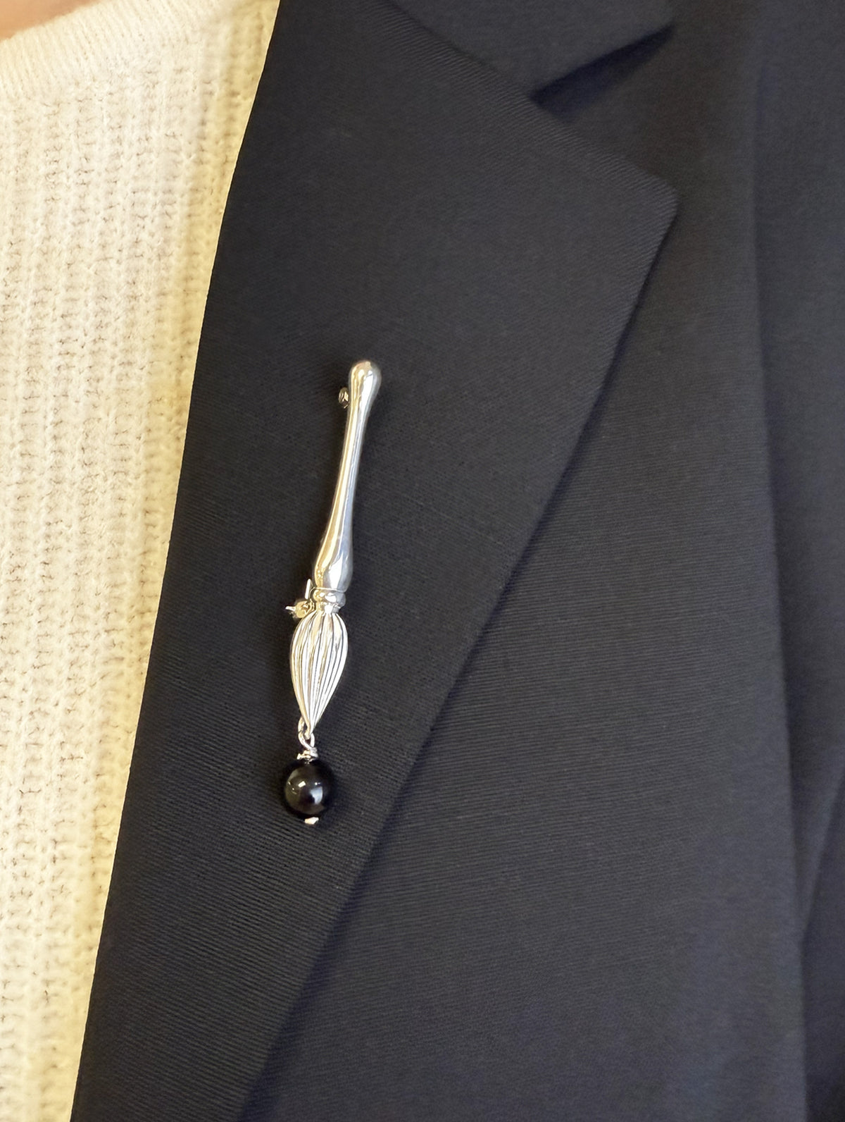 Atelier Brush No.2 - Black Onyx Brooch